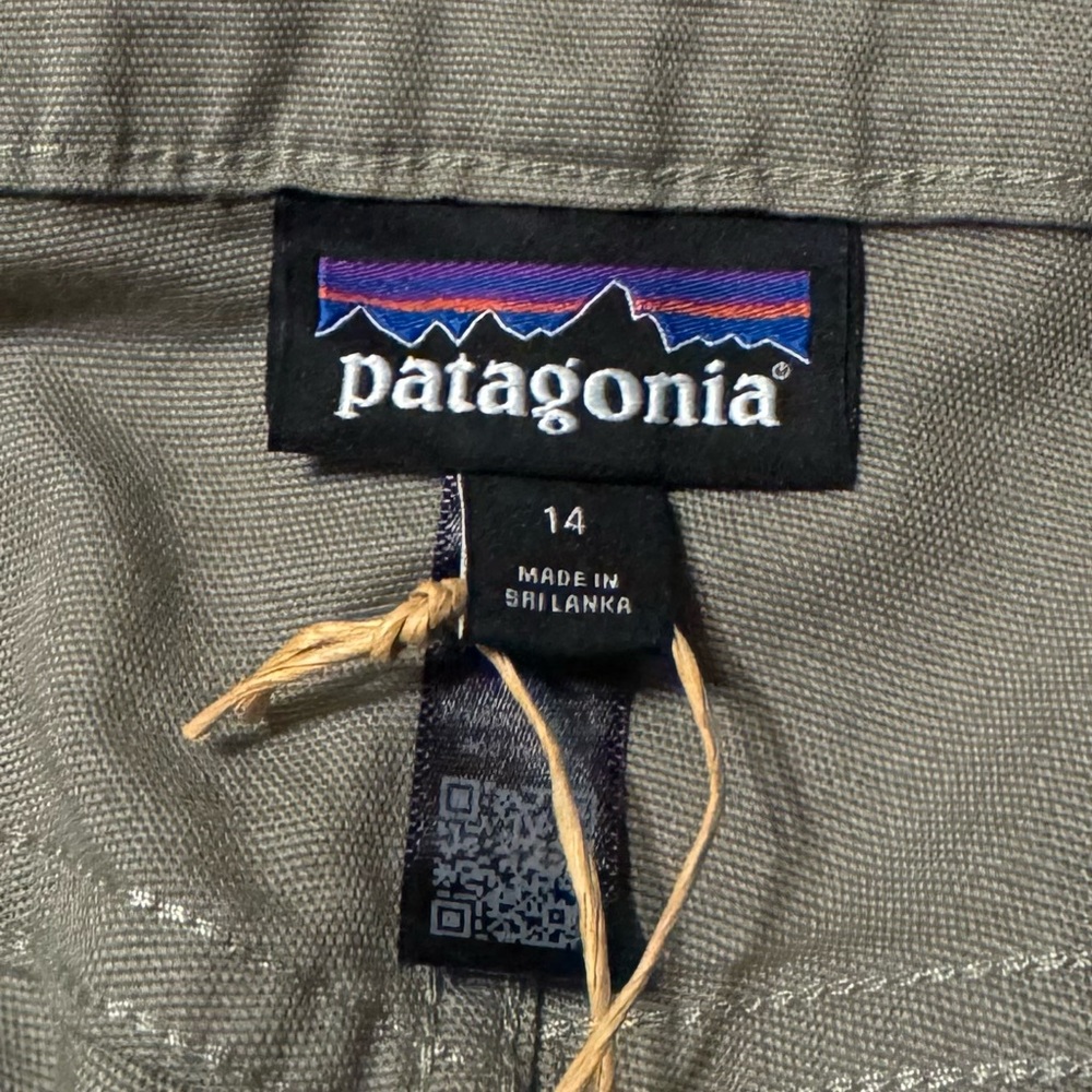Patagonia Women’s Olive Green Pants, Size 14
97% Organic Cotton NWT - Picture 2 of 13